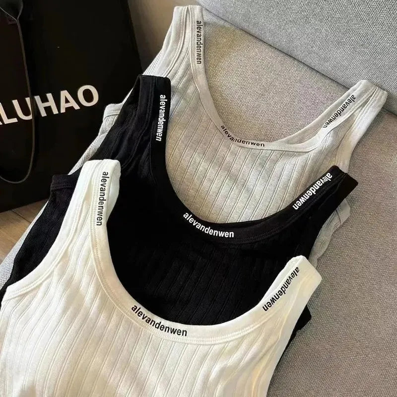 Ribbed Scoop Neck Crop Top Image 3