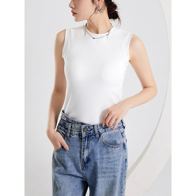 Sleeveless Fitted Tank Top Image 5