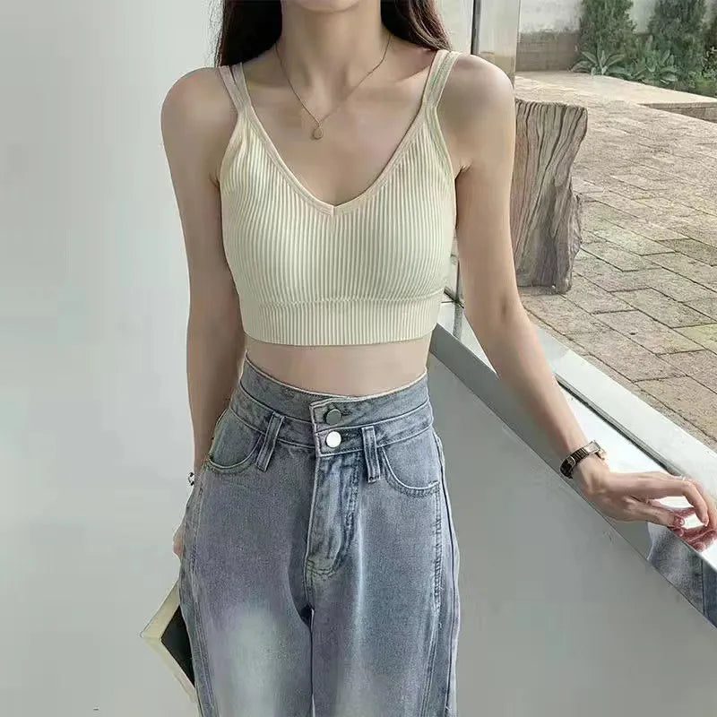 Ribbed V-Neck Bralette Image 2