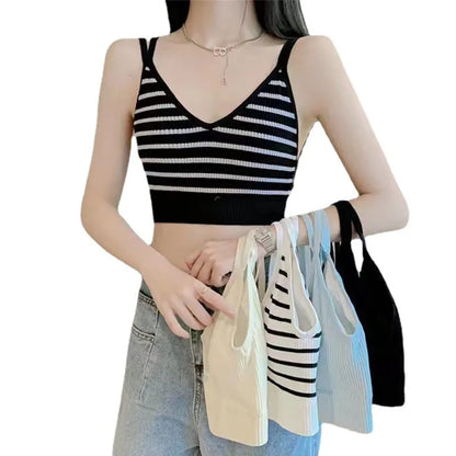 Ribbed V-Neck Bralette Image 9